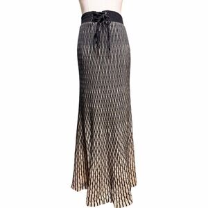 Lapis Black Cream Knit Maxi Skirt Lace Up Mermaid Hem Size L‎